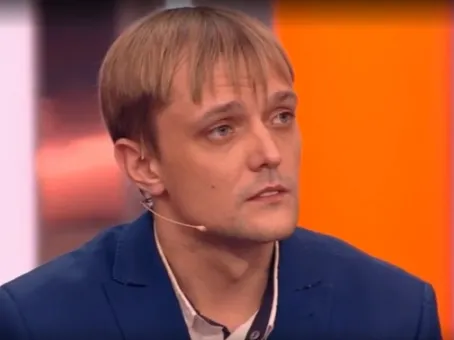 «Спал в сарае, мылся в реке»: Сын Зверева год жил на улице как бездомный